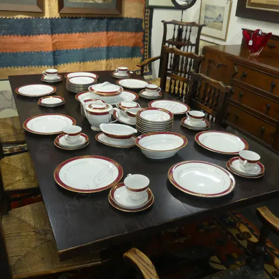 NORITAKE 'GOLDMERE' DINNER SERVICE...