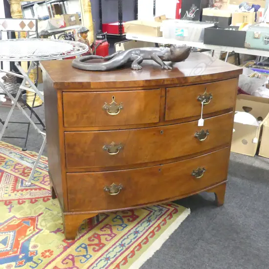 MID 19thC BOW FRONT 4 DRAWER BATCHELORS CHEST 895x495x770mm