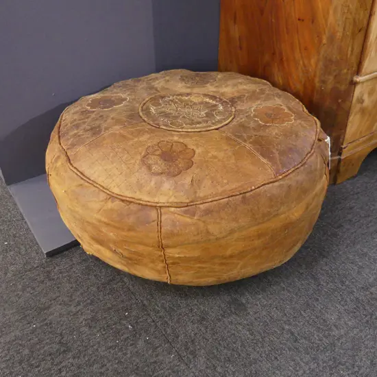 LEATHER POUF 630mm dia