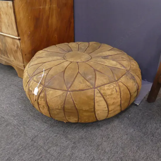 LEATHER POUF 650mm dia