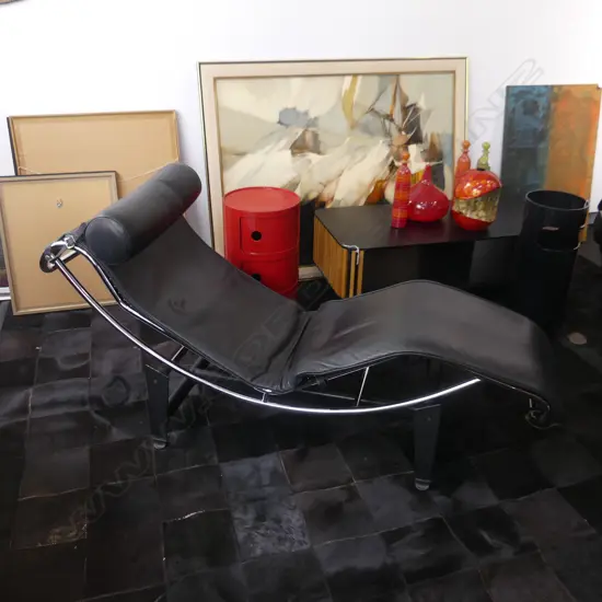 LC4 CHAISE LOUNGE - BLACK LEATHER & CHROME 1600x600x750mm