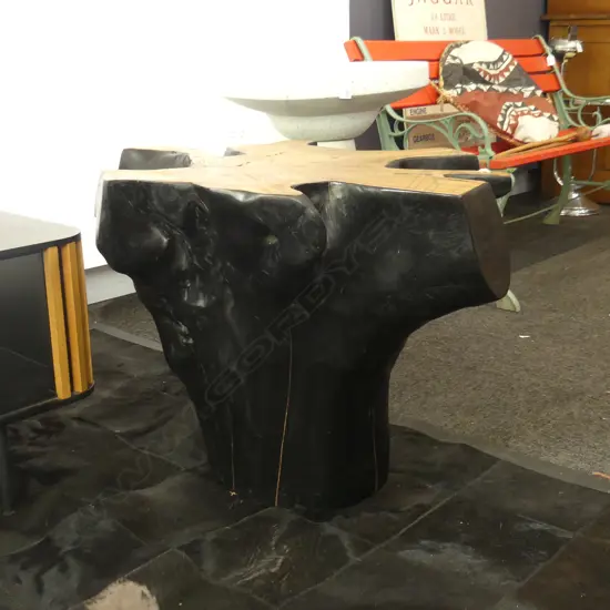 TREE STUMP SIDE TABLE W.660mm dia H.490mm
