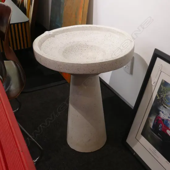 COMPOSITE BIRD BATH 480mm dia / H.630mm