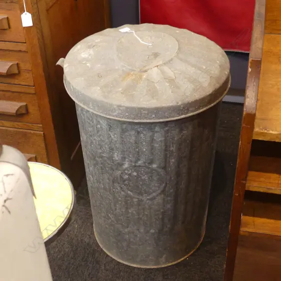 VINTAGE 'PARKER' GALVANIZED TIN LIDDED RUBBISH BIN / TRASH CAN H.600mm