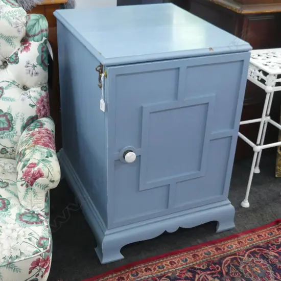 BLUE PAINTED WOODEN CABINET 500x580x740mm