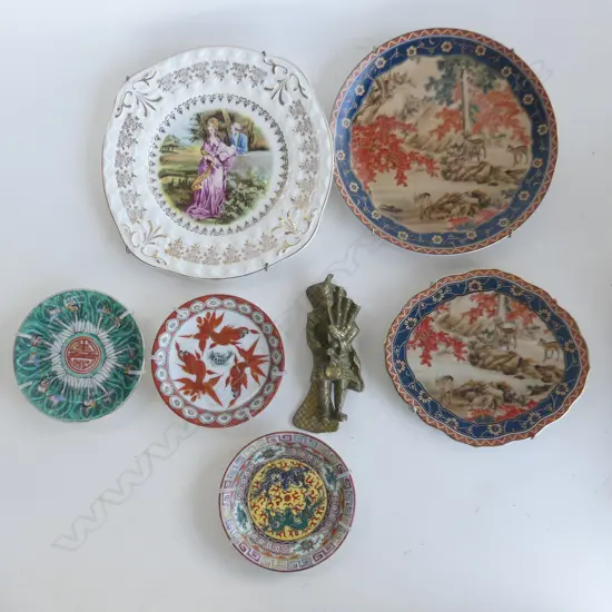 BOX LOT ASST. ORIENTAL PLATES + BRASS BAGPIPER DOOR KNOCKER