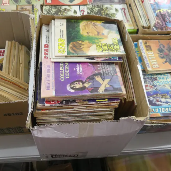 BOX VINTAGE STAR LOVE STORIES IN PICTURES COMIC BOOKS - APPROX 100