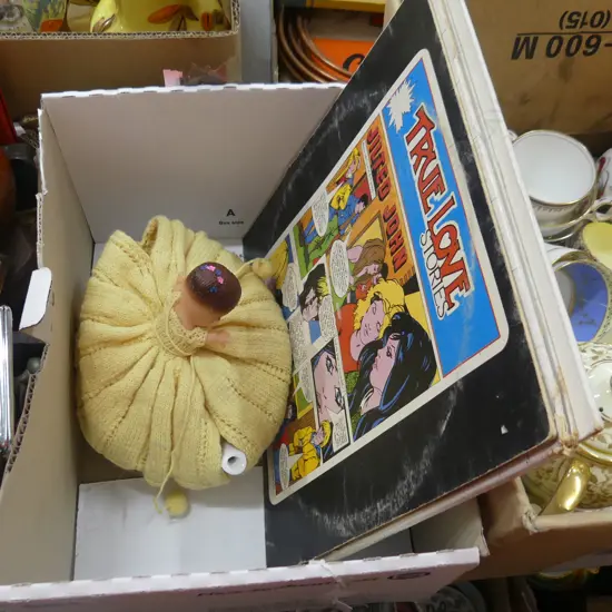 SM BOX INCL 2 PINK FLOYD VINYL ALBUMS + 1 OTHER & KEWPIE DOLL KNITTED TEAPOT COSY & TEAPOT