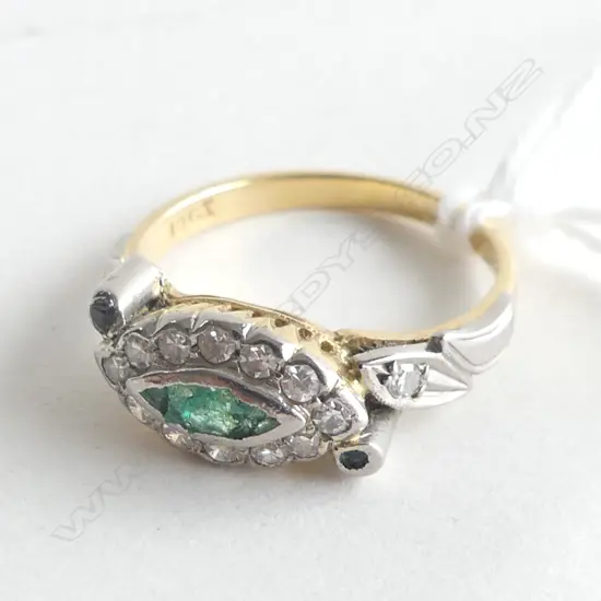 18CT GOLD & DIAMOND RING (SOME STONES AF) 3 GRAMS