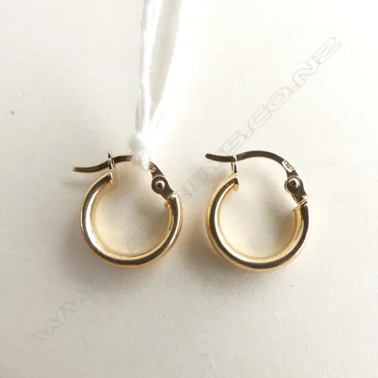 9CT YELLOW GOLD SM HOOP/ SLEEPER EARRINGS 0.9GMS