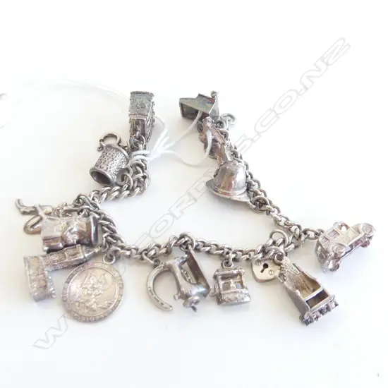 VINTAGE SILVER 14 CHARM BRACELET w padlock clasp