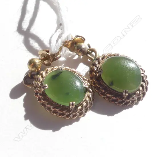PR VINTAGE 9CT GOLD & POUNAMU PR EARRINGS
