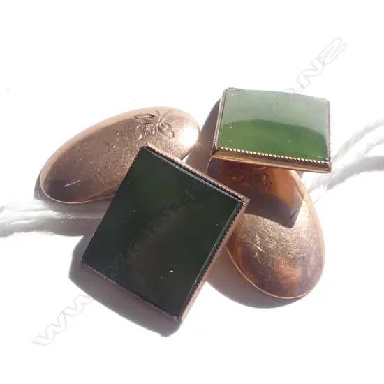 PR EARLY 20THC 9CT ROSE GOLD & POUNAMU CUFFLINKS (19817)