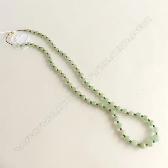 JADE BEAD NECKLACE 