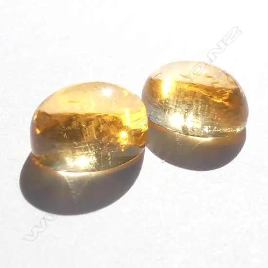 2 CITRINE CABOCHONS, 11.11CT
