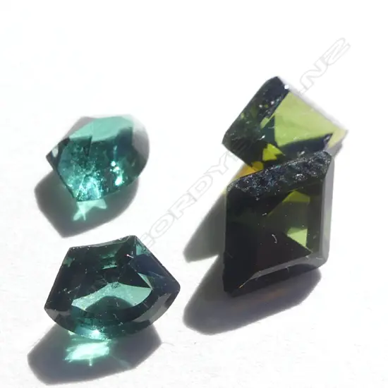 4 TOURMALINE FANTASY SHAPE STONES, 2.0CT