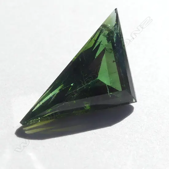TRIANGLE SHAPE TOURMALINE STONE, 3.97CT