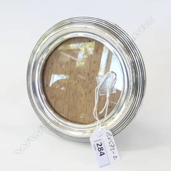 BIRMINGHAM 1919 SILVER CIRCULAR PICTURE FRAME Dia.130mm