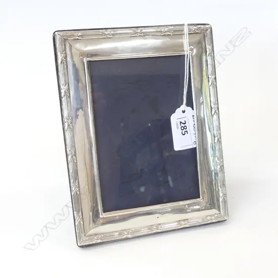 STG SILVER PHOTO FRAME 170 X 130MM, LONDON 1990