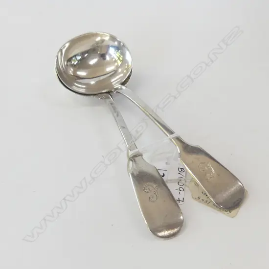 PR ELIZABETH EATON FIDDLE PATTERN SAUCE LADLES, LOND 1855 120GMS