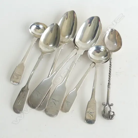 6 GEORGIAN STG SILVER SPOONS 89 GRAMS + 2 OTHER (21003)