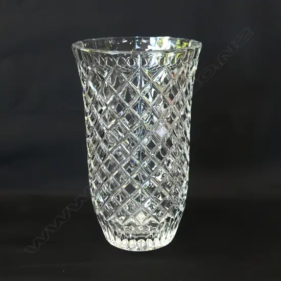 CUT CRYSTAL VASE, H. 210MM