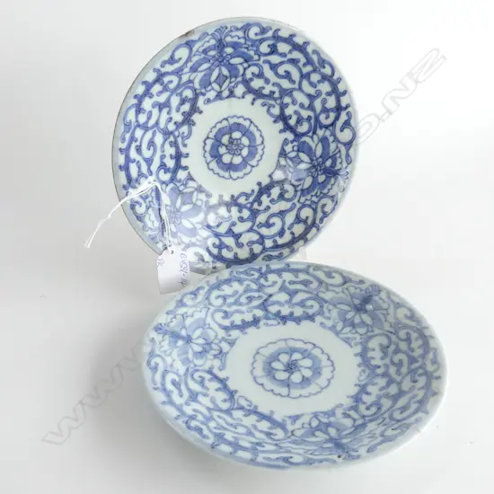 2 OLD CHINESE B&W SMALL DISHES/PLATES Dia.185mm