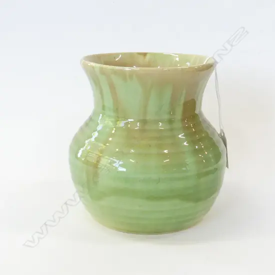 CROWN LYNN TRICKLE GLAZE VASE  H. 150MM (AK72)