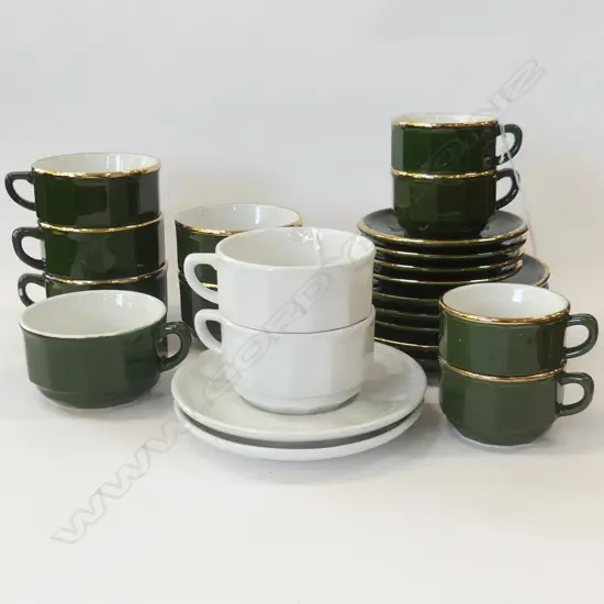 FRENCH APELCO COFFEE SERVICE INCL 2 X WHITE COFFEE + SAUCER 5X GREEN WITH GOLD RIM FOR CAPPACHINO 4 X DEMITASSE 