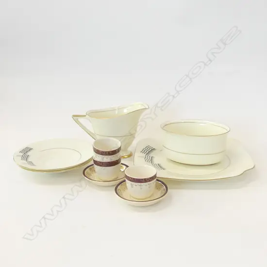 CHINA LOT ROYAL DOULTON ETC 10PCE
