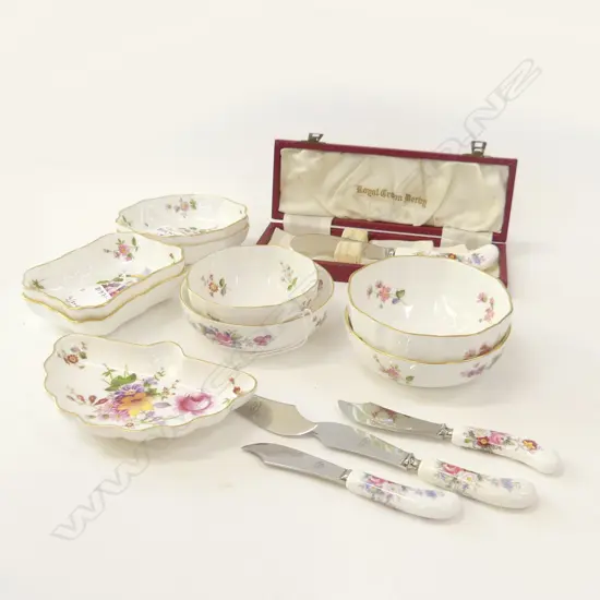 ROYAL CROWN DERBY, DERBY POSIES ASST SM DISHES (9) & PATE KNIVES (5)