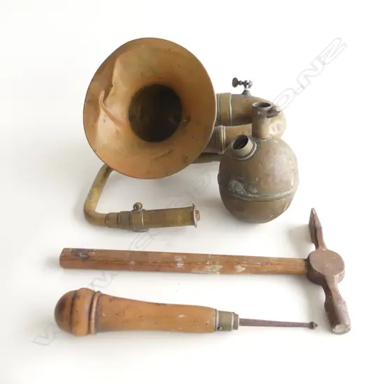 4 VINTAGE PCES; BRASS CAR HORN, CANISTER, HAMMER & MULTI TOOL L.230mm