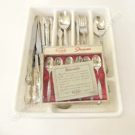 TRAY COMMUNITY PLATE CUTLERY + BOX SET 6 RODD TEASPOONS