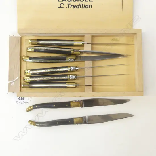 SET 8 LAGUIOLE KNIVES, 