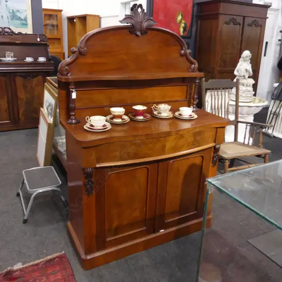 VICTORIAN CHIFFONIER 1060x450x1610mm
