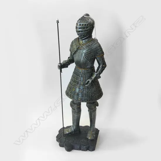 COAT OF ARMS FIGURE H. 600MM