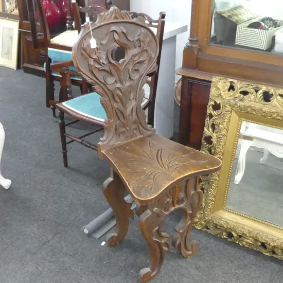 VINTAGE CARVED OAK CHAIR 44CMX42CMX110CM
