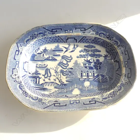 VICTORIAN WILLOW PATTERN ASHET, SOME BRUISING. 400 X 320MM