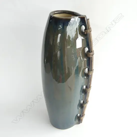 TALL STUDIO POTTERY VASE H.515mm