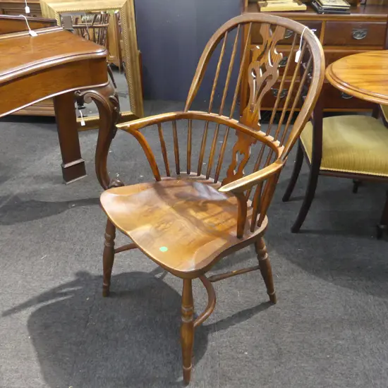 WINDSOR CHAIR