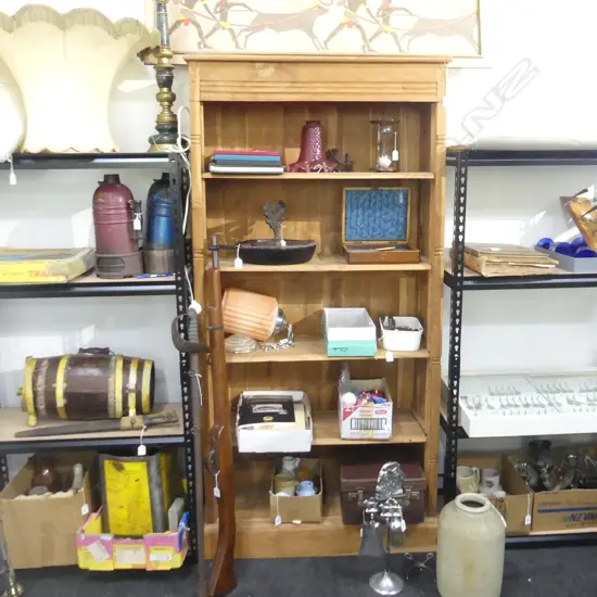 RUSTIC WOODEN BOOKCASE w. 4 SHELVES 895x345x1800mm