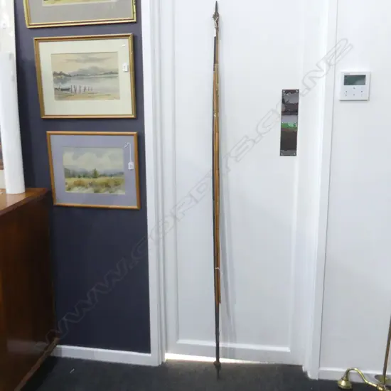 MELANESIAN BOW AND ARROWS (FAULTS) L.1780mm