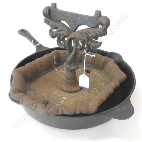 LG CAST IRON FRYING PAN (DIA 325MM) + OLD IRON OUTDOOR BOOT SCRAPER 225 X 300MM