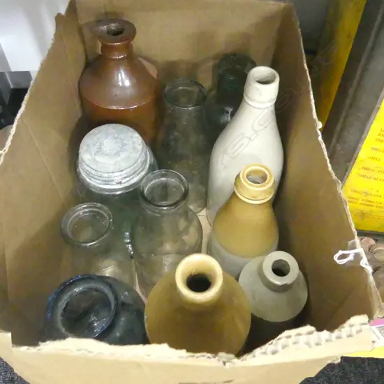 BOX LOT 5 STONEWARE BOTTLES & 5 GLASS BOTTLES & JAR