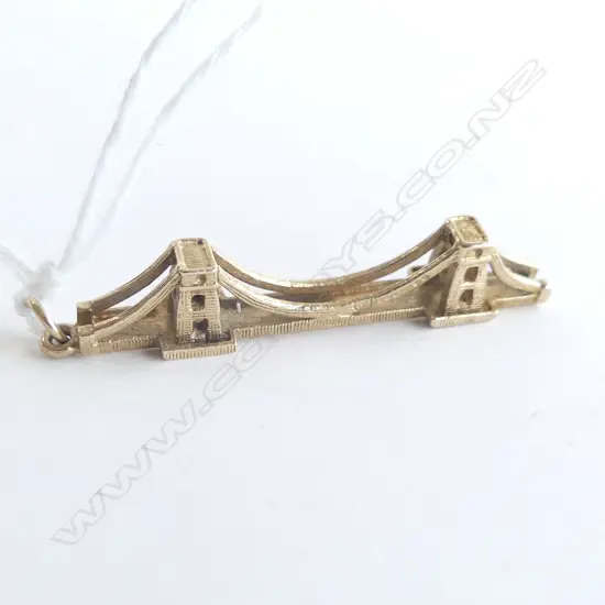 9CT GOLD 'CLIFTON SUSPENSION BRIDGE' PENDANT 3.26gms