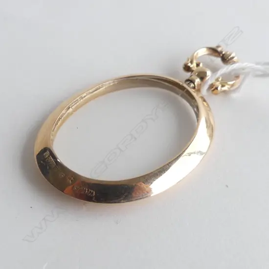 9CT ANTIQUE HALLMARKED CHESTER GLASS LOCKET 