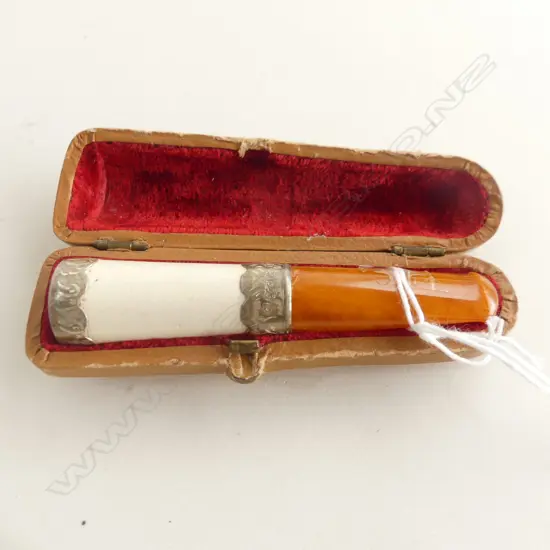 C1900 SILVER MEERSCHAUM BOXED CIGAR HOLDER
