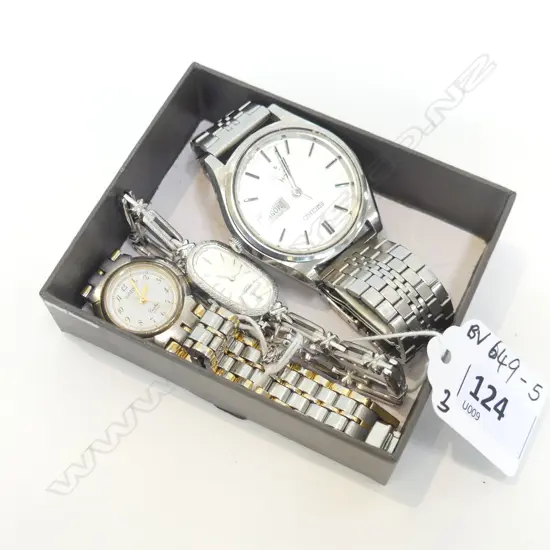 2 LADIES WRIST WATCHES; SEIKO + ONE OTHER & MENS SEIKO WATCH (NONE WORKING)