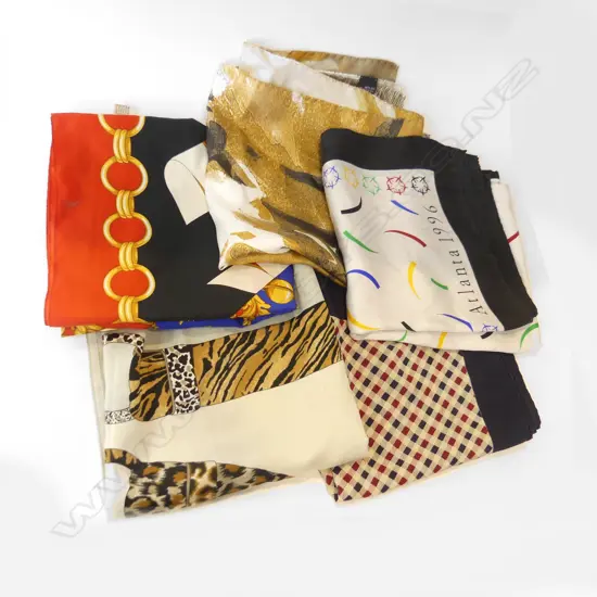 5 DESIGNER SCARVES