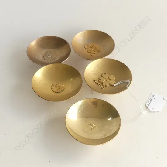 5 VINTAGE 24CT GOLD PLATED MEMORIAL SMALL CUPS JAPAN  DIA 75MM